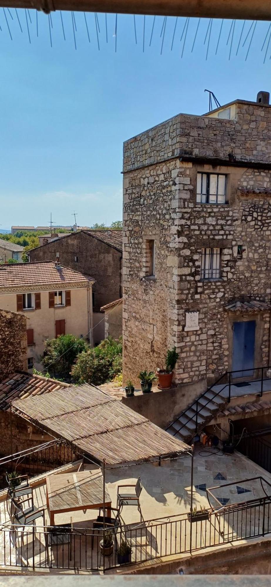לורג Duplex De Charme Avec Terrasse Au Coeur Du Village מראה חיצוני תמונה